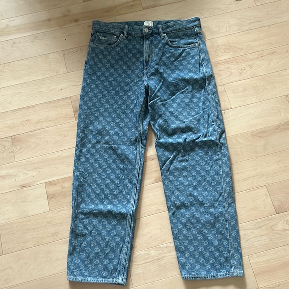 Men’s H&M Disney 100yr Anniversary Jeans 34/32 - Picture 1 of 3